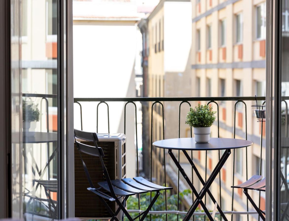 Partenope Guest House Napoli Bagian luar foto