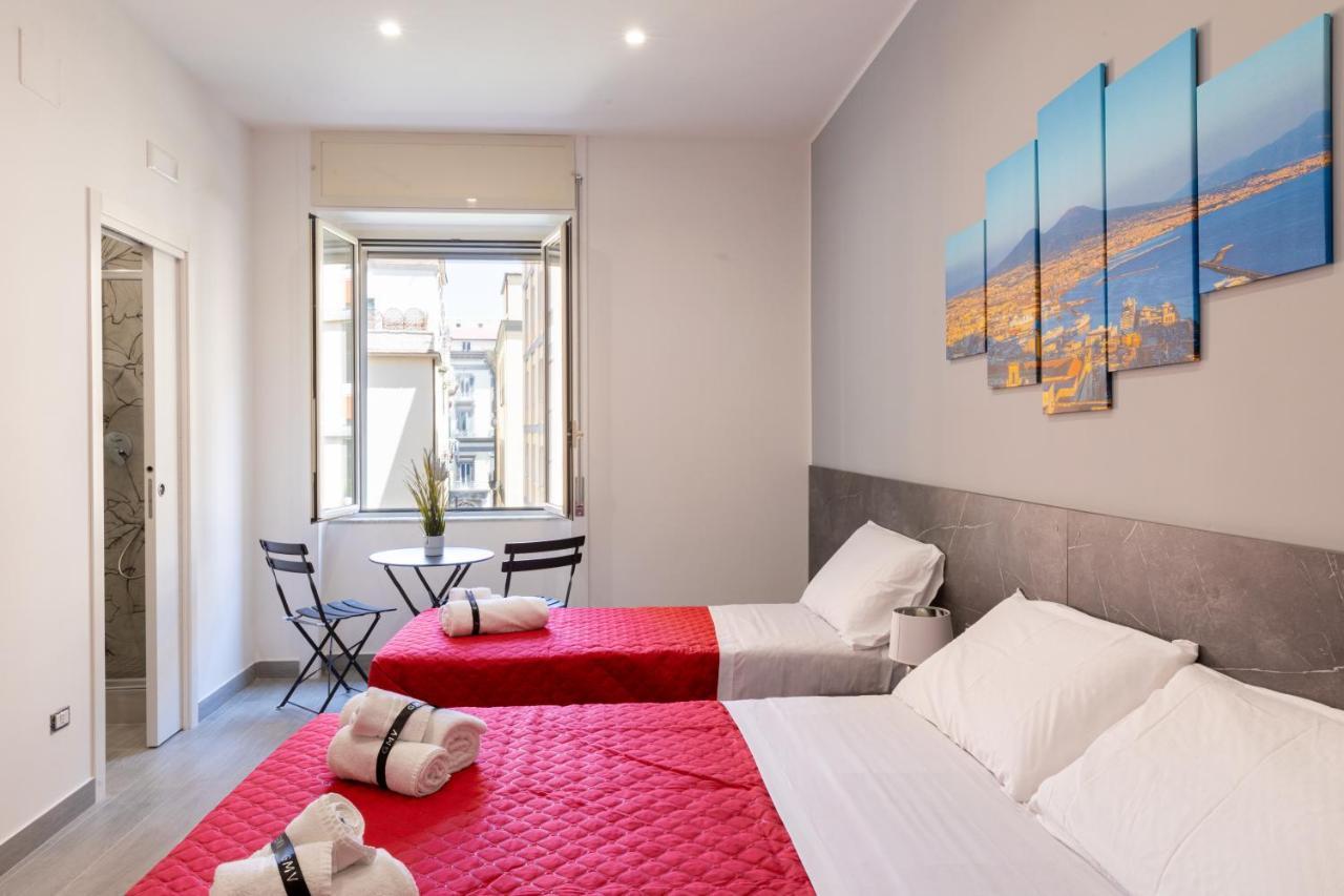 Partenope Guest House Napoli Bagian luar foto