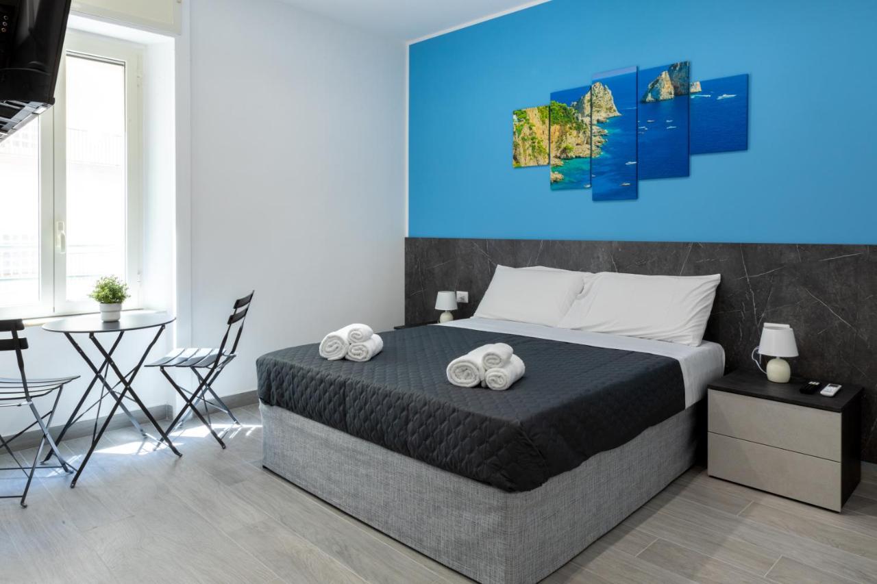 Partenope Guest House Napoli Bagian luar foto