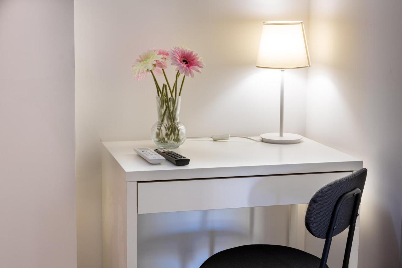 Partenope Guest House Napoli Bagian luar foto