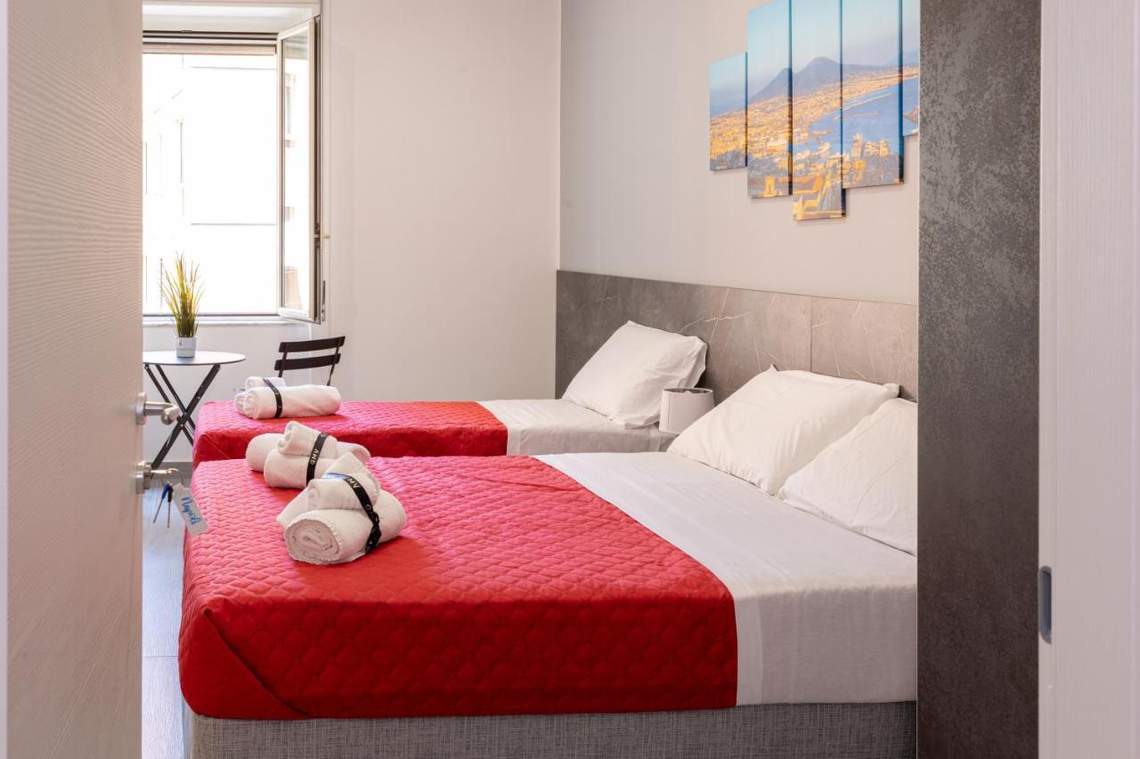 Partenope Guest House Napoli Bagian luar foto
