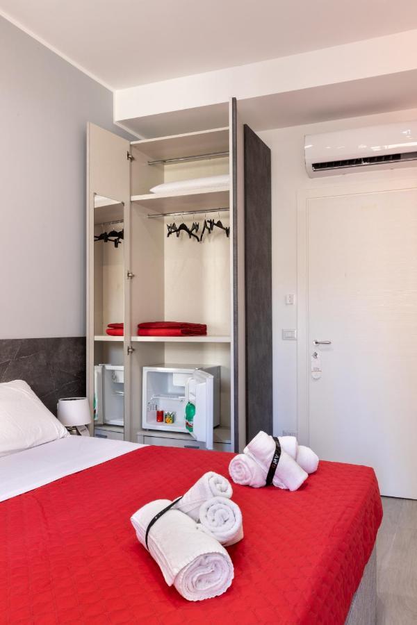 Partenope Guest House Napoli Bagian luar foto