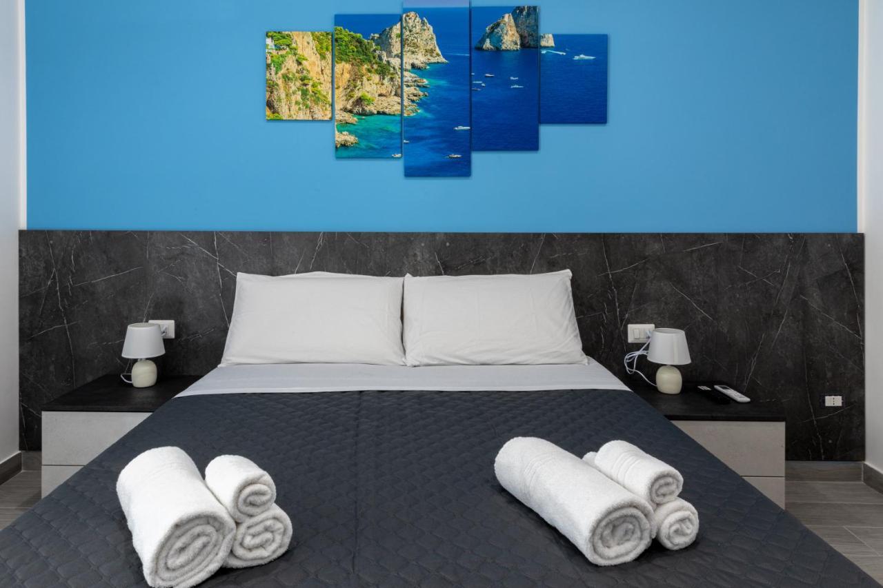 Partenope Guest House Napoli Bagian luar foto
