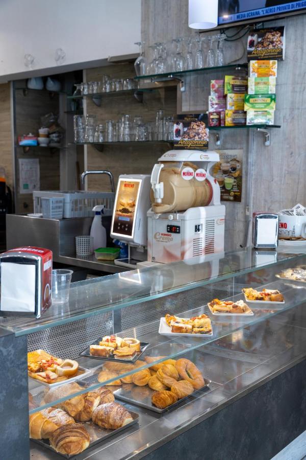 Partenope Guest House Napoli Bagian luar foto