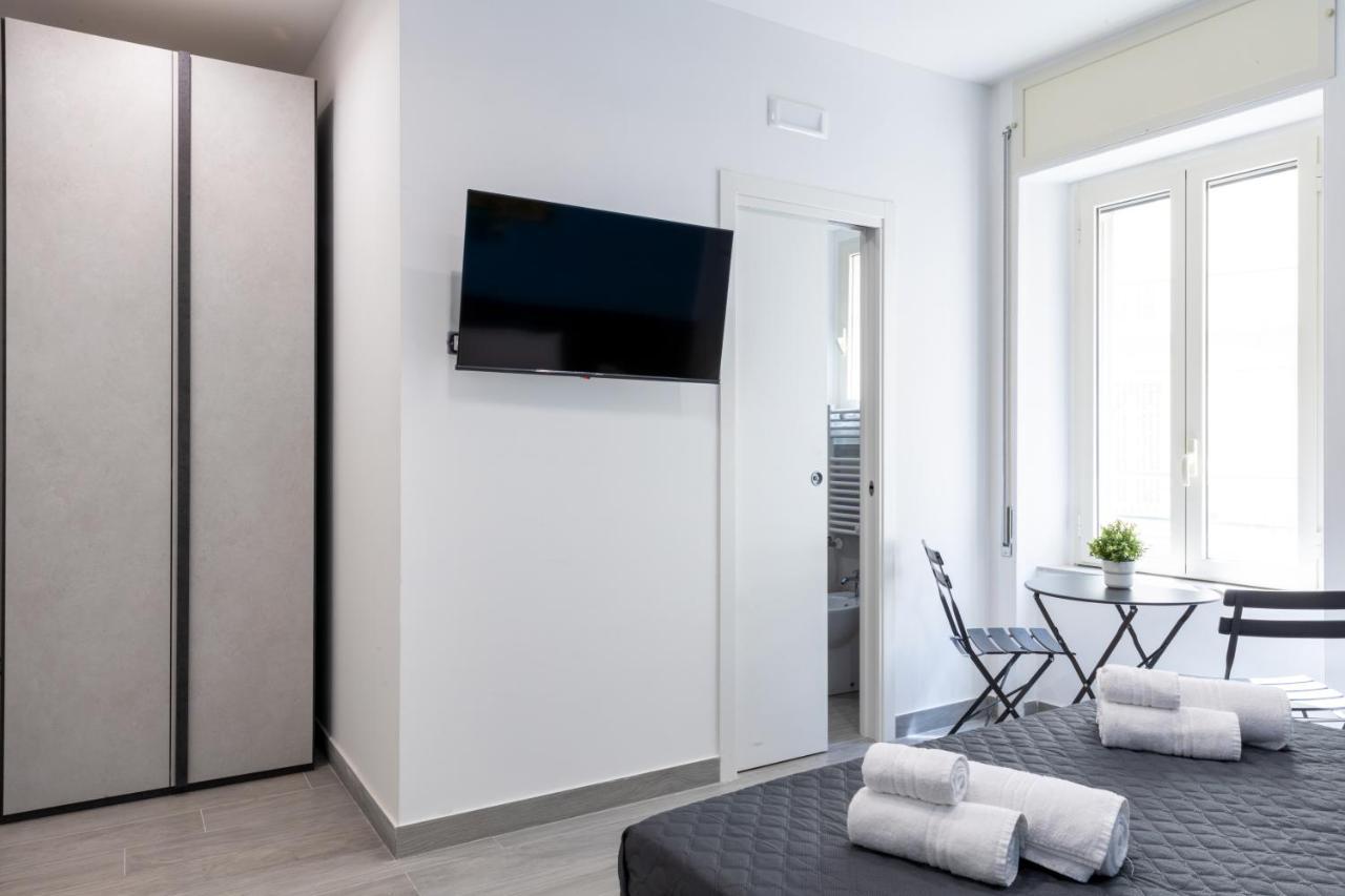Partenope Guest House Napoli Bagian luar foto