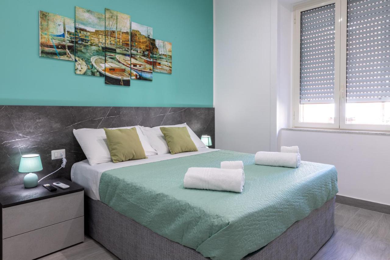 Partenope Guest House Napoli Bagian luar foto